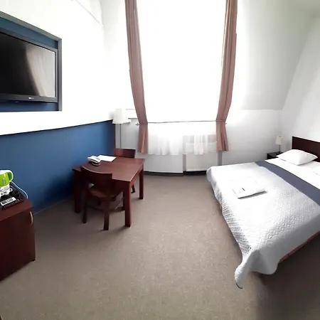 Hotel Osir Polna 3*